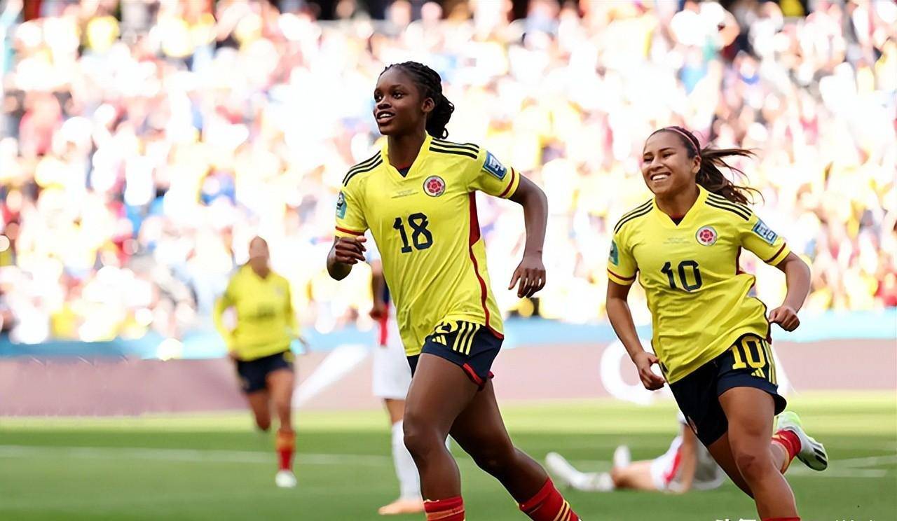 哥伦比亚女足凭借进球晋级八强 哥伦比亚女足凭借进球晋级八强
