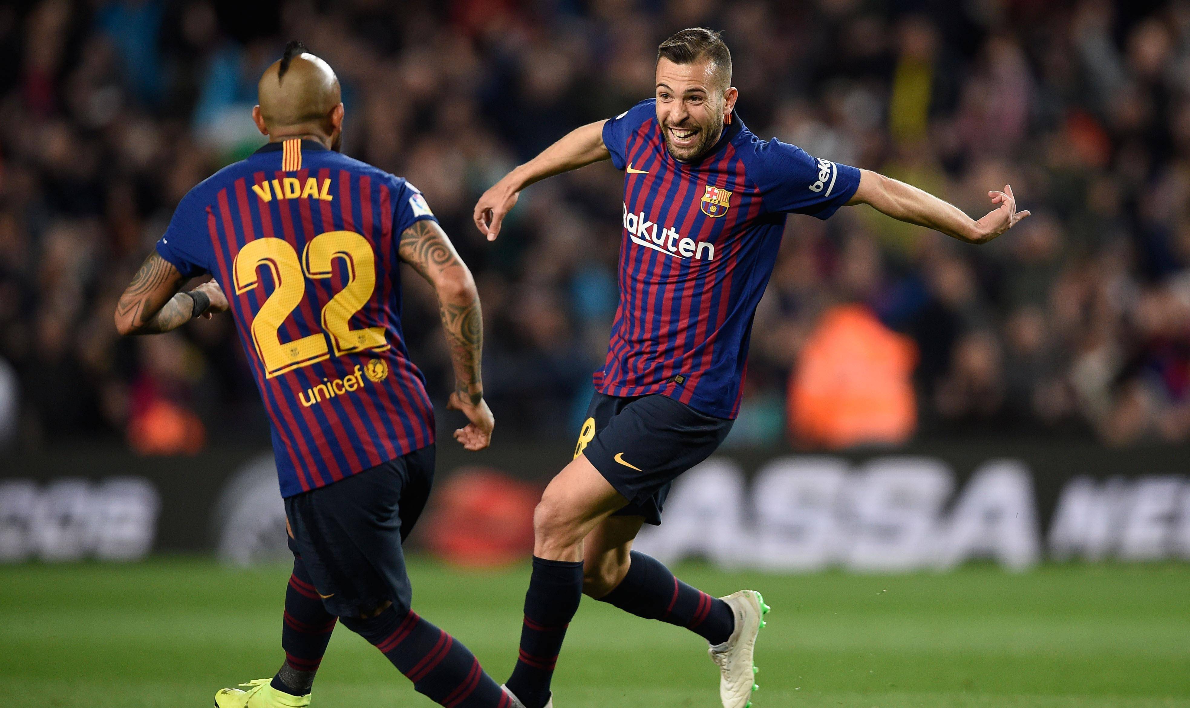 比利亚雷亚尔遭遇主场失利，遭遇联赛困境的简单介绍