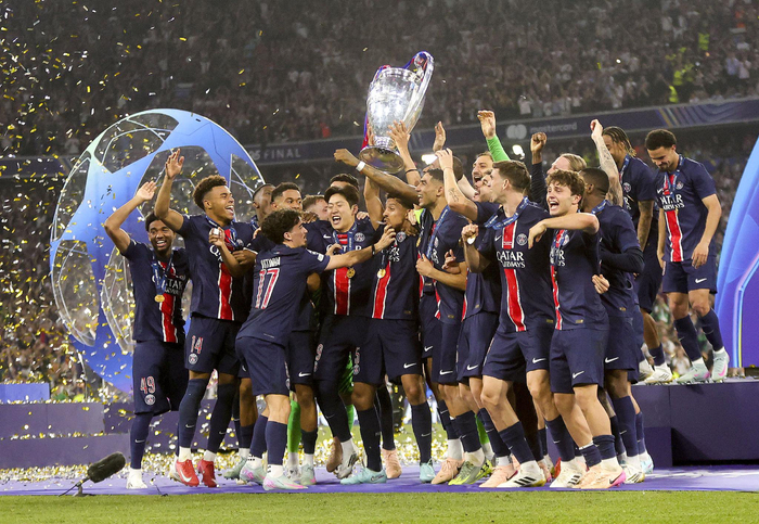 巴黎圣日耳曼球队备受瞩目，斩获多个胜利的简单介绍