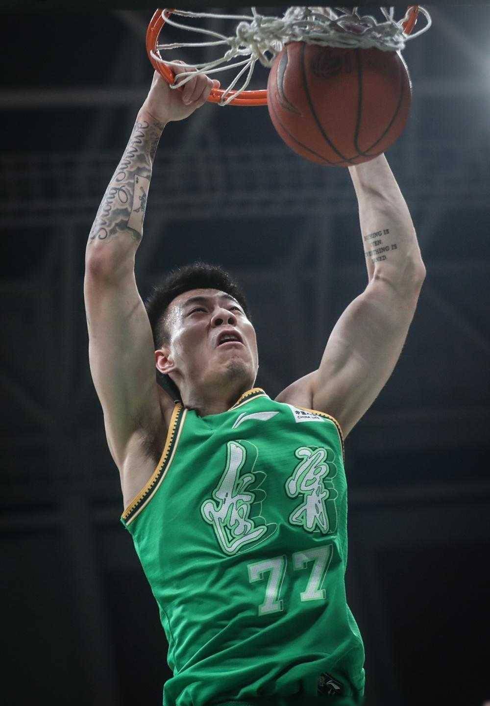 辽宁男篮力克新疆队，豪取胜利的简单介绍